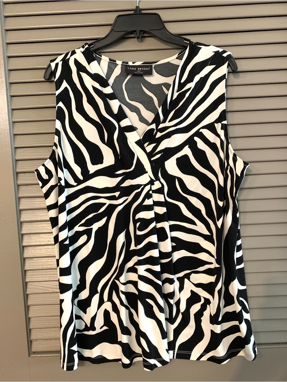 Lane Bryant Black and White Zebra Print Sleeveless Crossover Tank. Size L